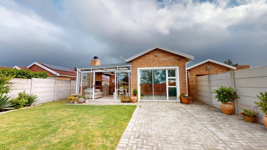 3 Bedroom Property for Sale in Pinelands Eastern Cape